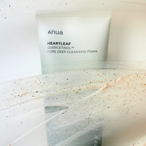 HEARTLEAF QUERCETINOL PORE DEEP CLEANSING FOAM – Image 3
